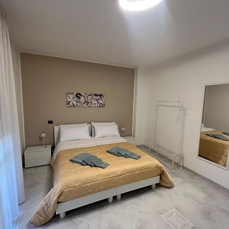 A Casa Di Chiara Apartamento Lecce Exterior foto
